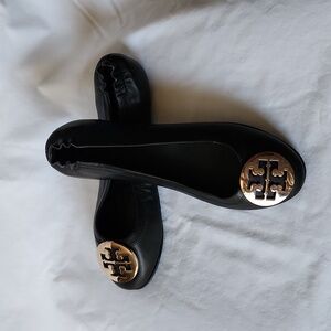 New! Tory Burch Leather Flats